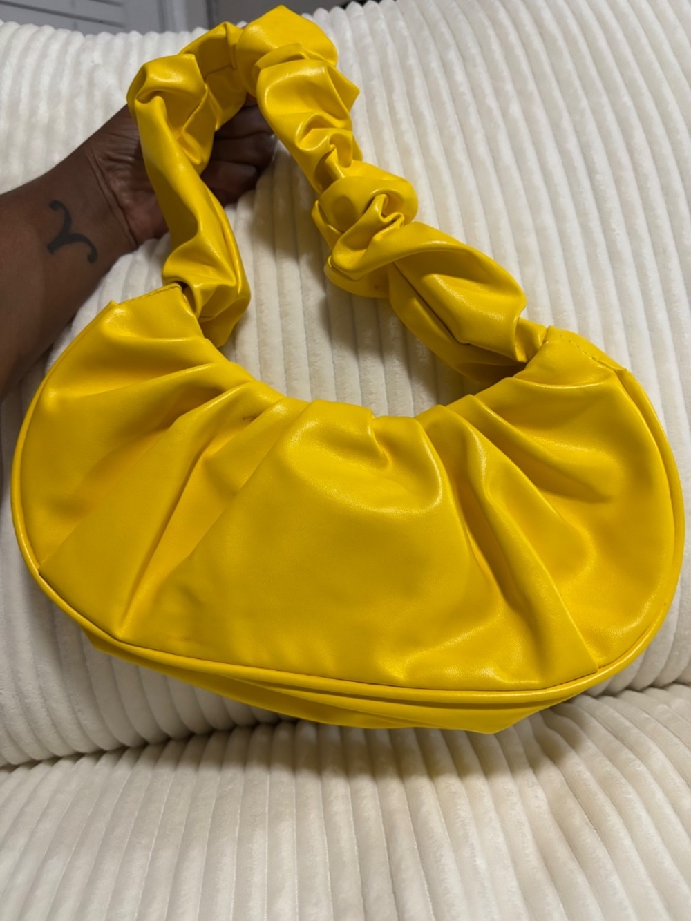 Purses - Picture 2 of 16